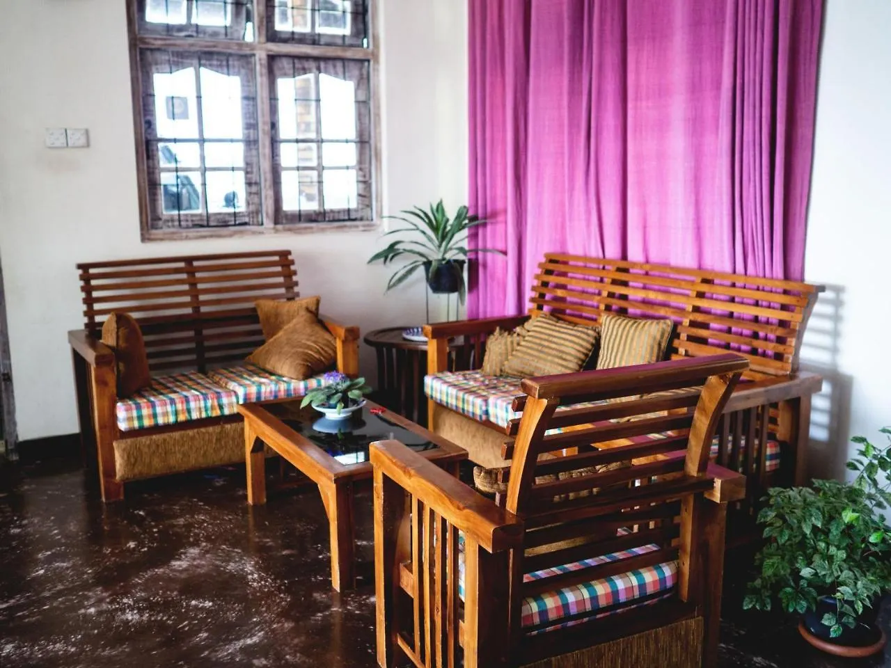 Holiday Stay Inn Kandy 0*,
